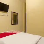 Urbanview Hotel Syariah Puri Residence Medan