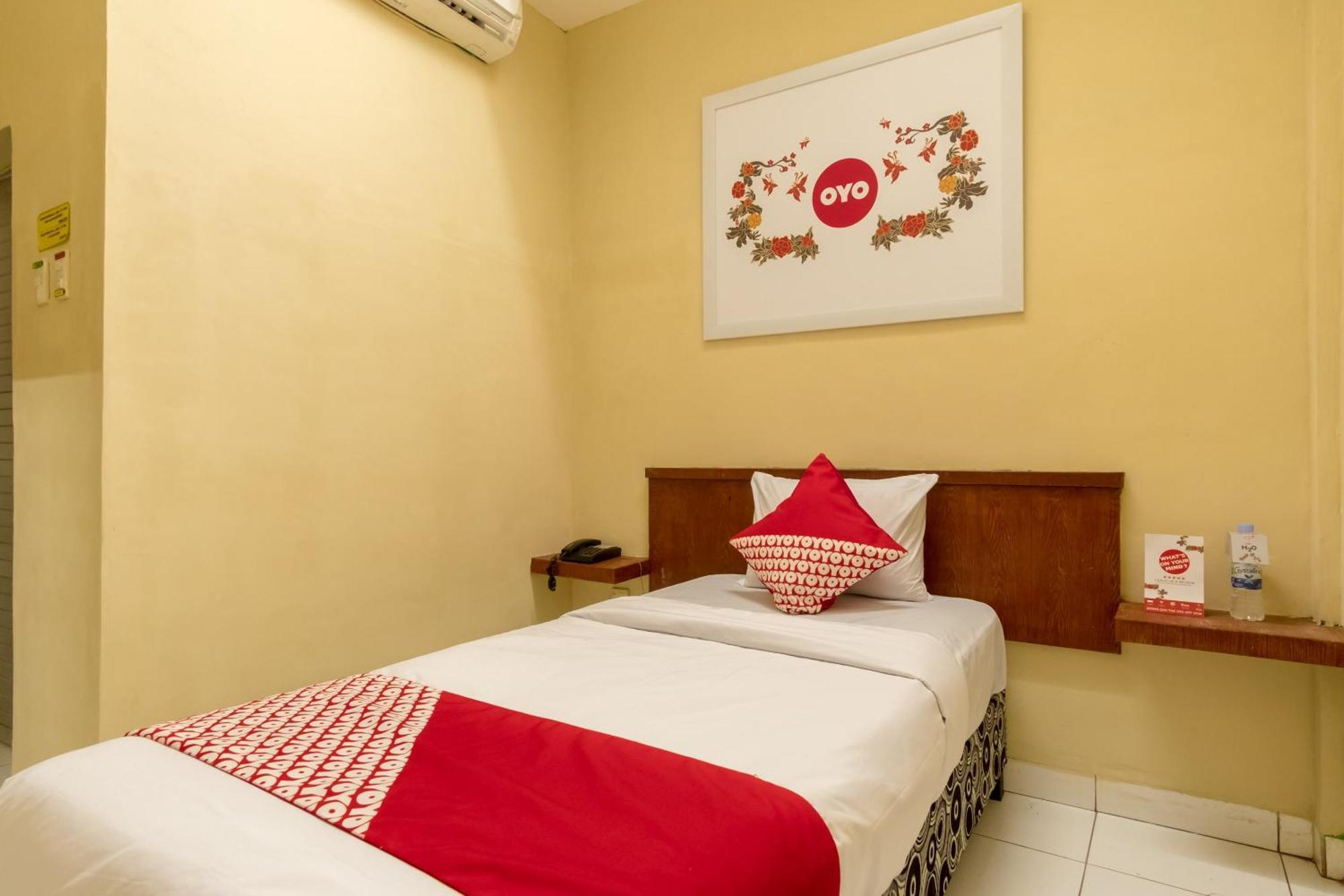 Urbanview Syariah Puri Hotel