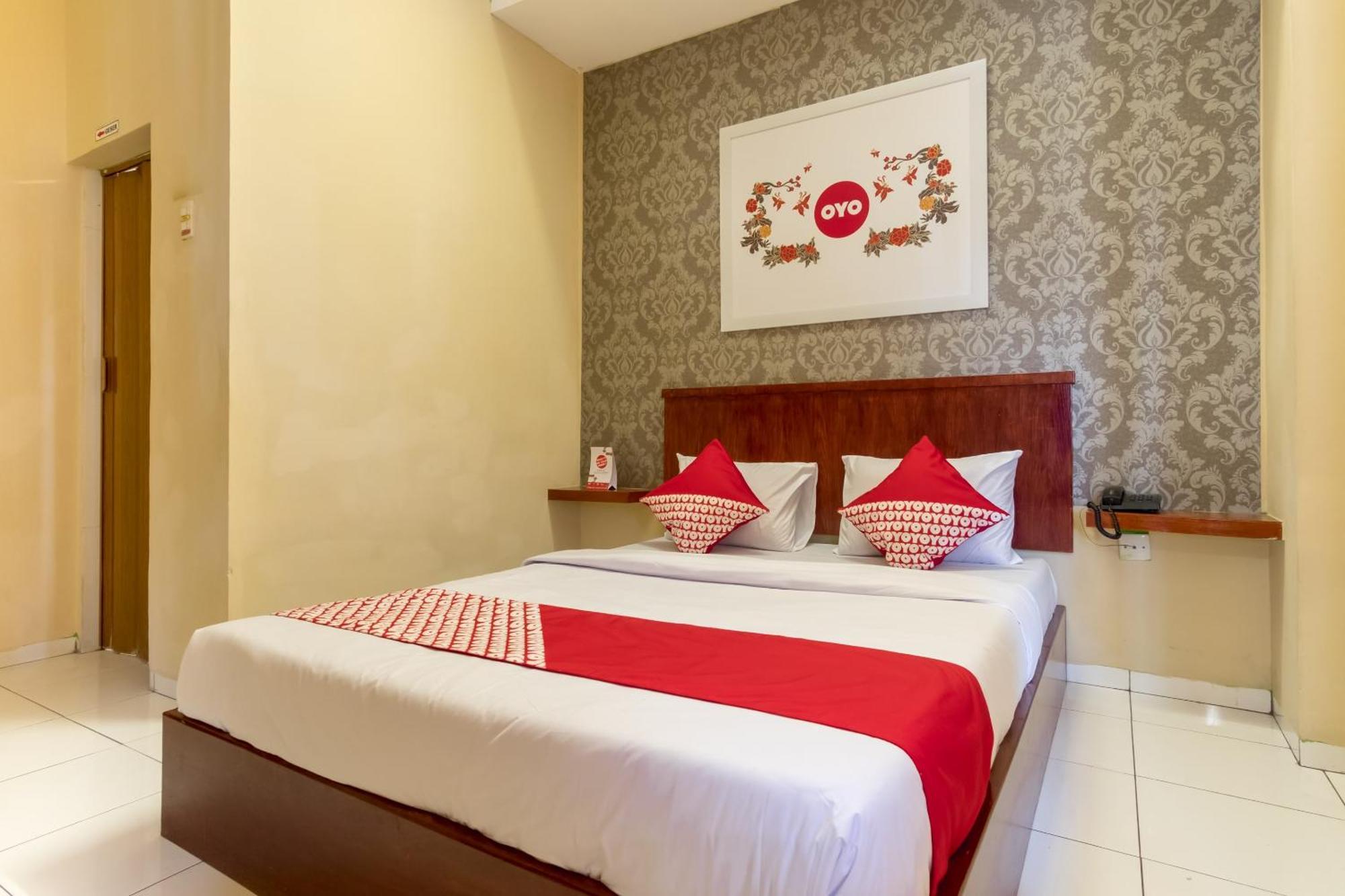 Urbanview Syariah Puri 3*