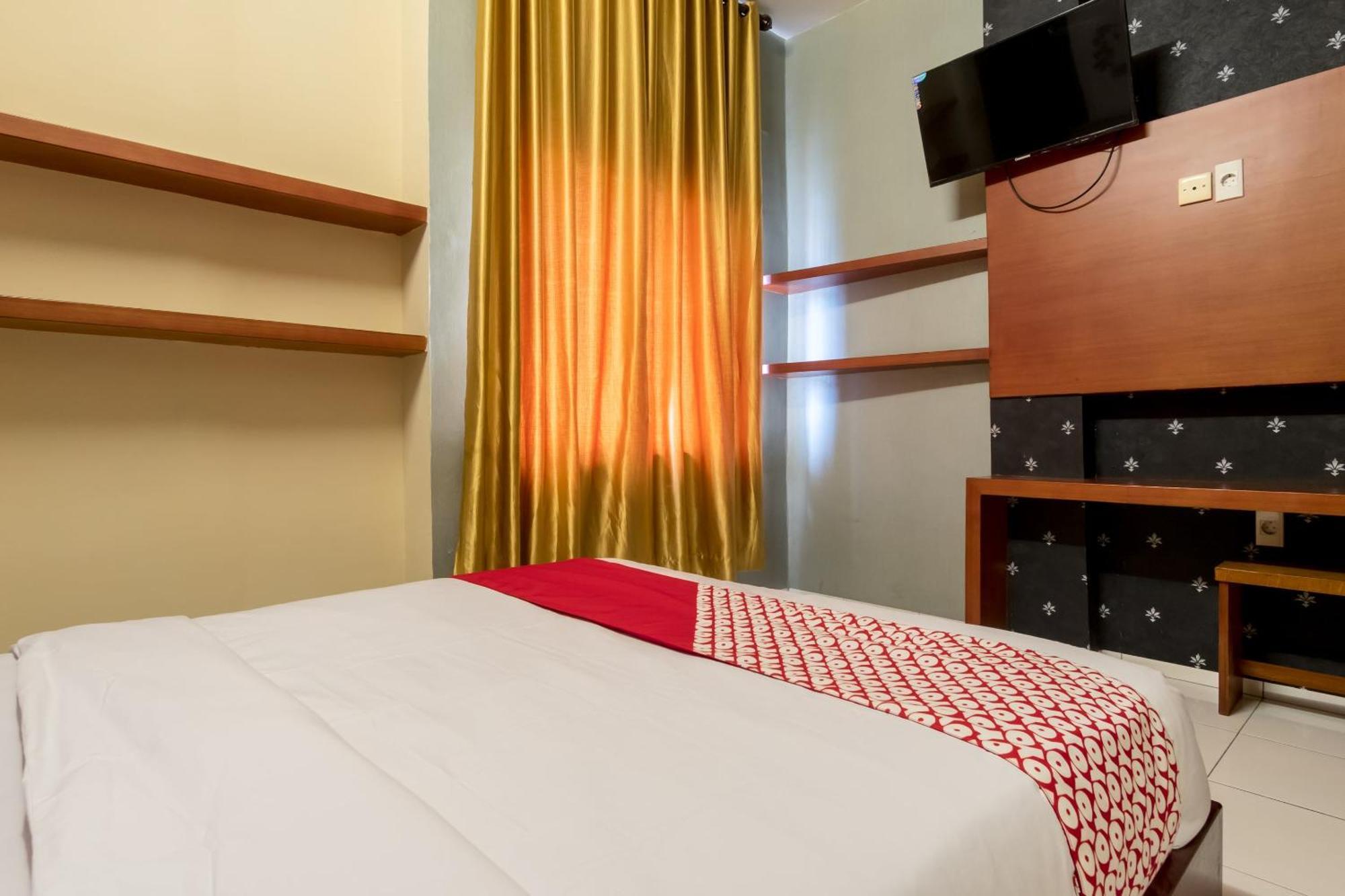 Hotel Urbanview Syariah Puri Medan